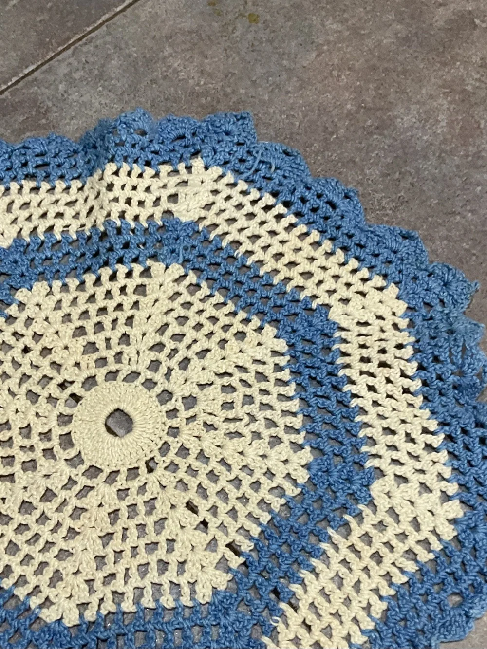 N/A set crocheted
